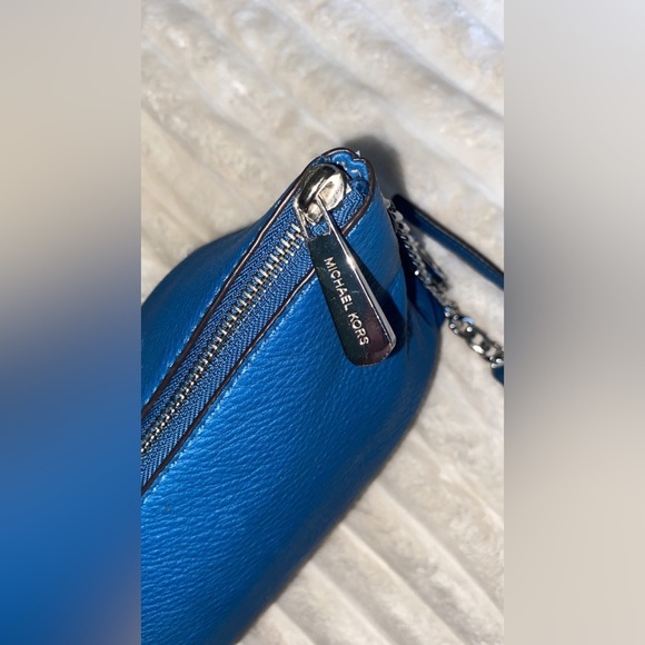 NWOT MICHAEL KORS JET SET STEEL BLUE SMOOTH PEBBLED LEATHER CROSSBODY 11.5Wx8.5L - Picture 2 of 10